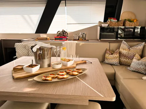 OCEANUS yacht for charter (Fountaine-Pajot, 21.34m, 2022)
